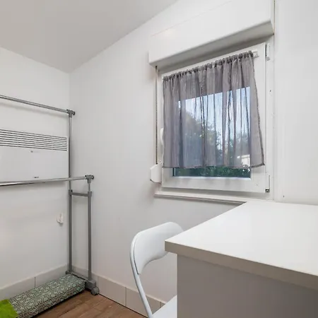 Semesterbostad Family Friendly House With A Swimming Pool - 24903 Rovinj