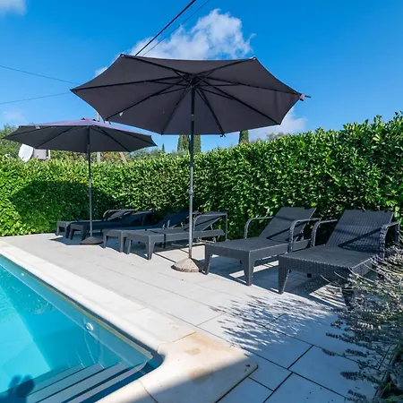 Semesterbostad Family Friendly House With A Swimming Pool - 24903